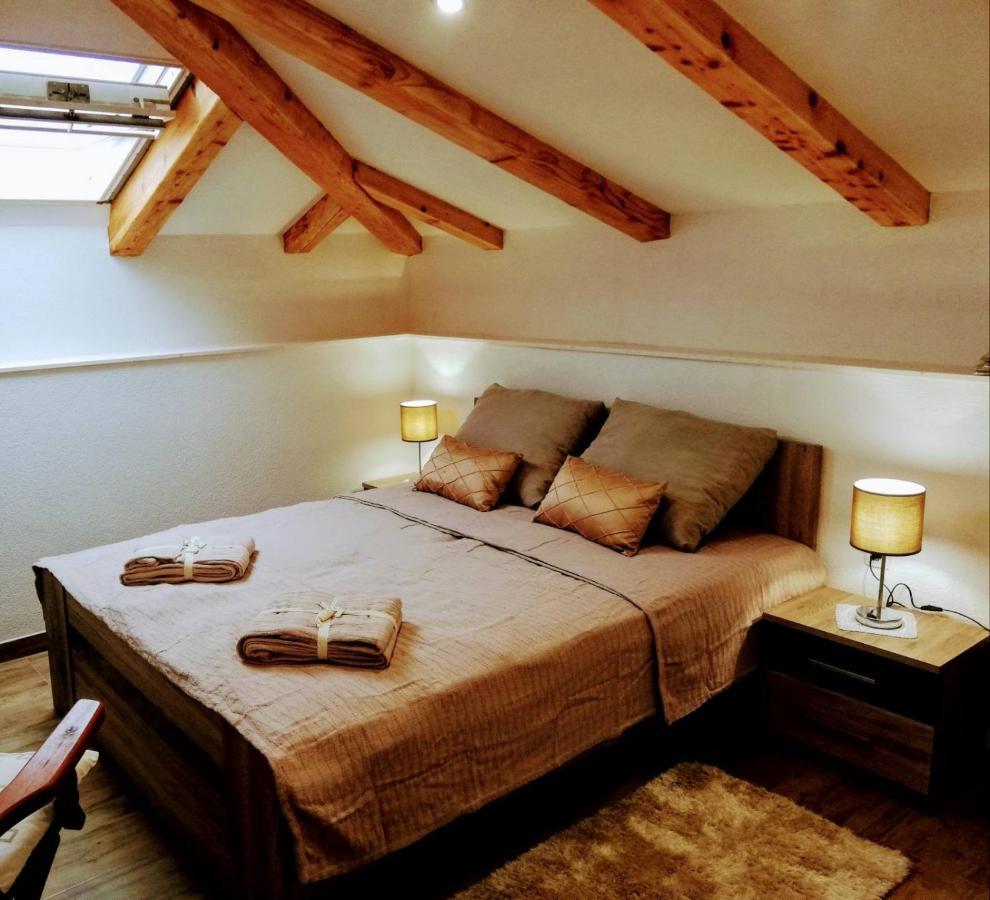 Lux Attic Old Town Rab Apartment Rab Town Exterior photo